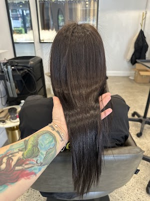 CM Straightening & Extensions photo 3