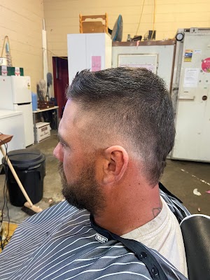 Lads lounge barber photo 2