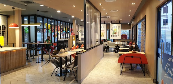 McDonald's BHPetrol Jalan Kepong DT