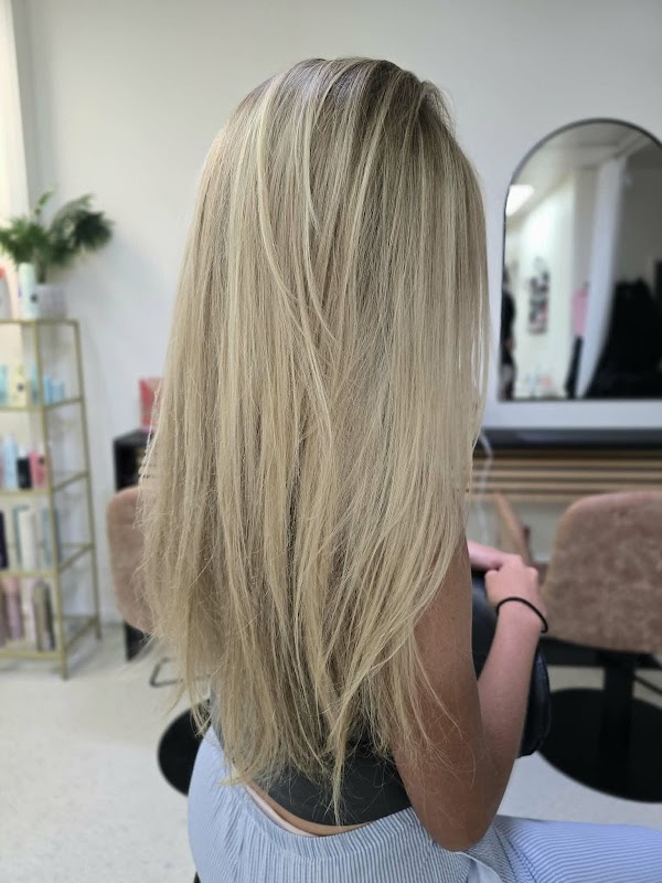 Deeluxe hair and beauty photo 1