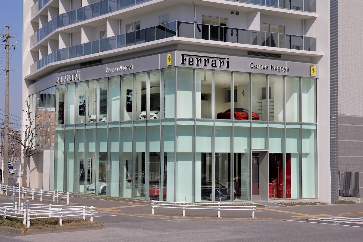 CORNES MOTORS 名古屋ショールーム