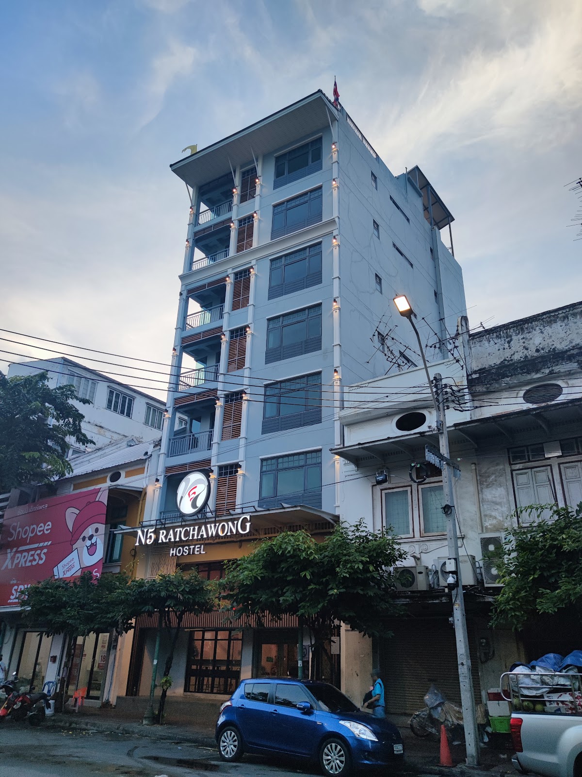 N5 Ratchawong Hostel