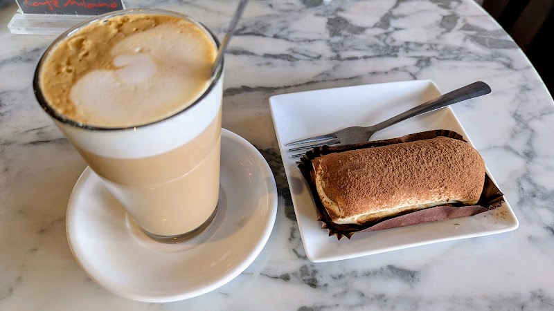 Cafe Milano Laval photo 4