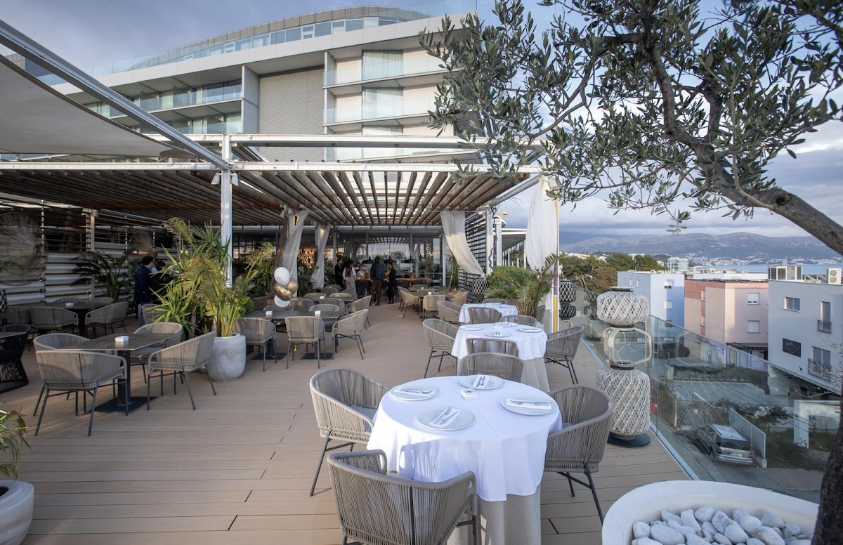 Restoran Triton Split in split