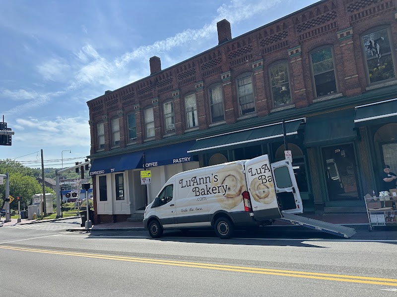 LuAnn's Bakery & Cafe - Stafford photo 3