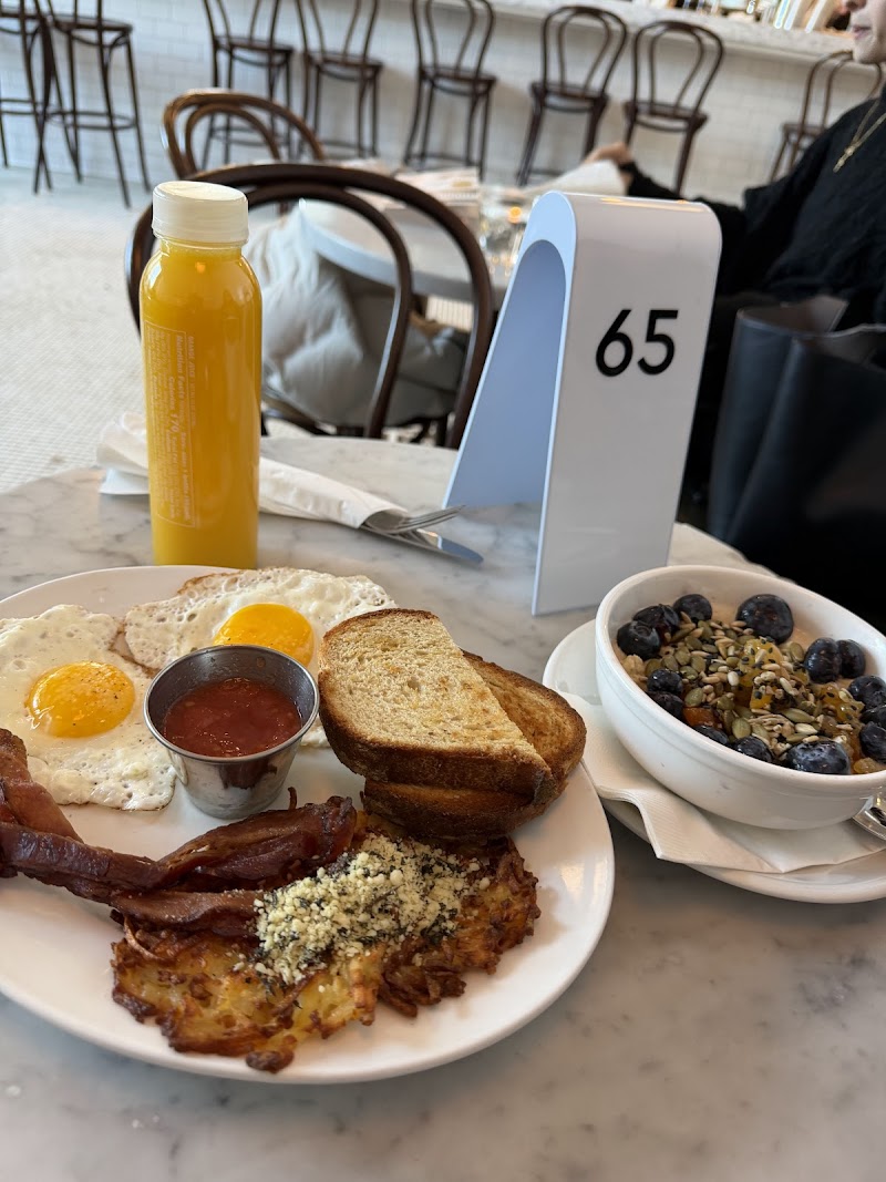 Tatte Bakery & Cafe | Emerson photo 3