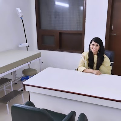 Dr. Noor Dharmarha- BEST Obstetrician Gynaecologist in Delhi - Image 2