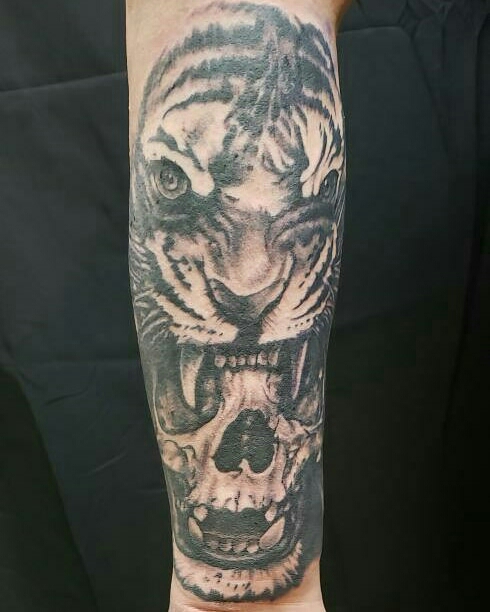 Light Heart Tattoo tattoo work — photo 2