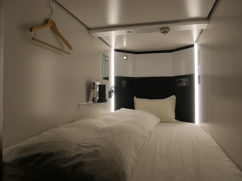 HEARTSカプセルホテル＆スパ博多 3