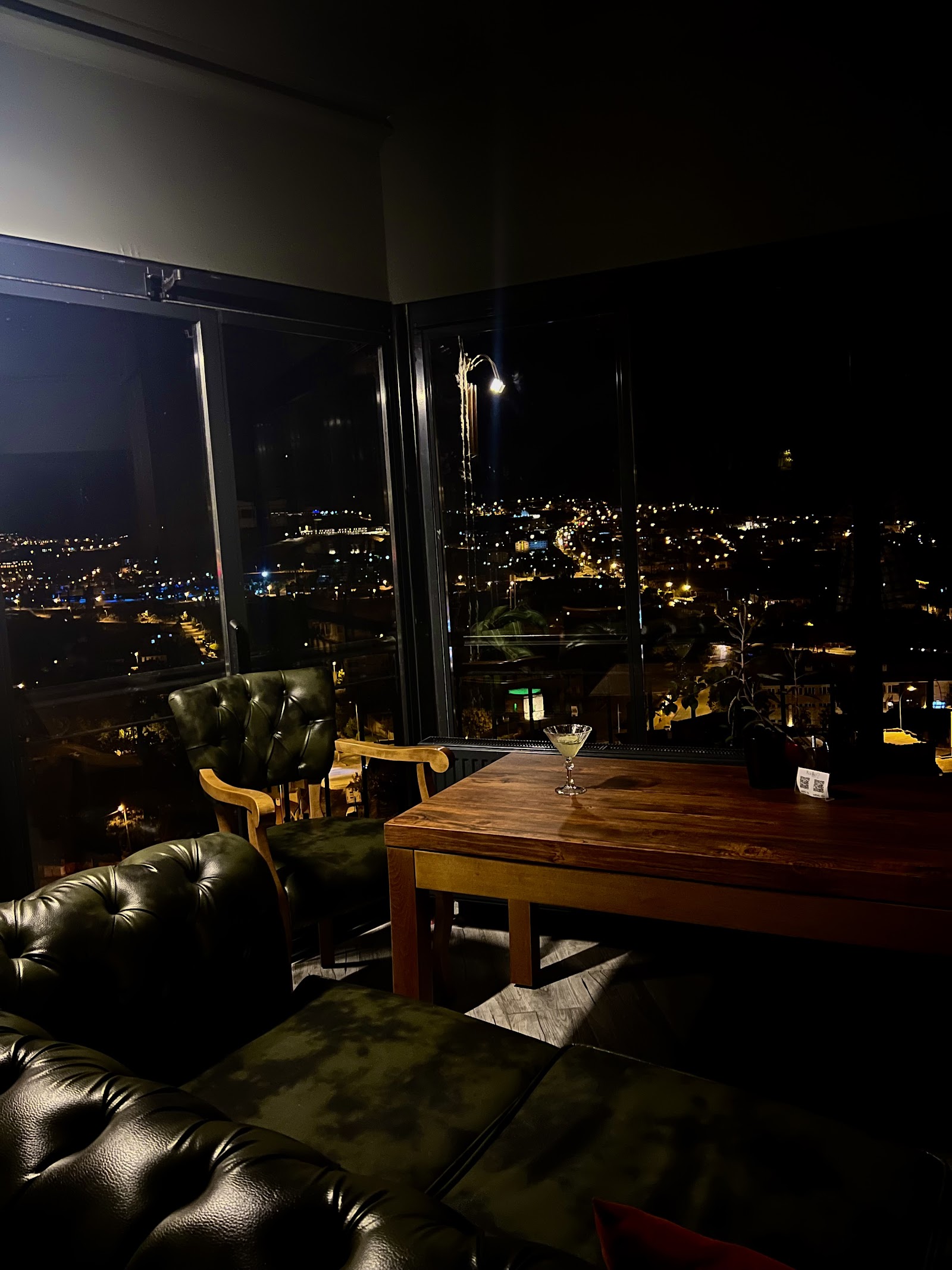 Kadika Rooftop mekanı