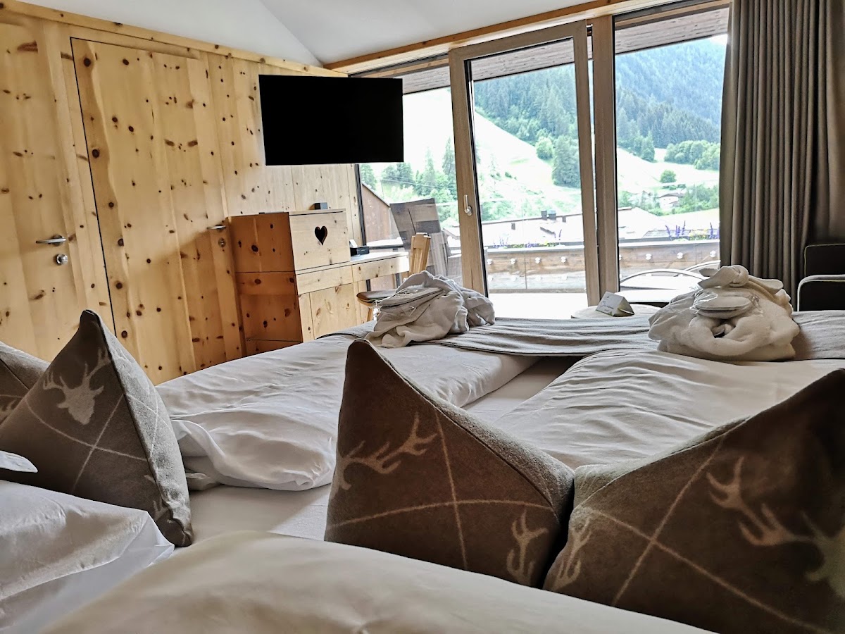 Alpeiner Nature Resort Tirol, dog-friendly hotel