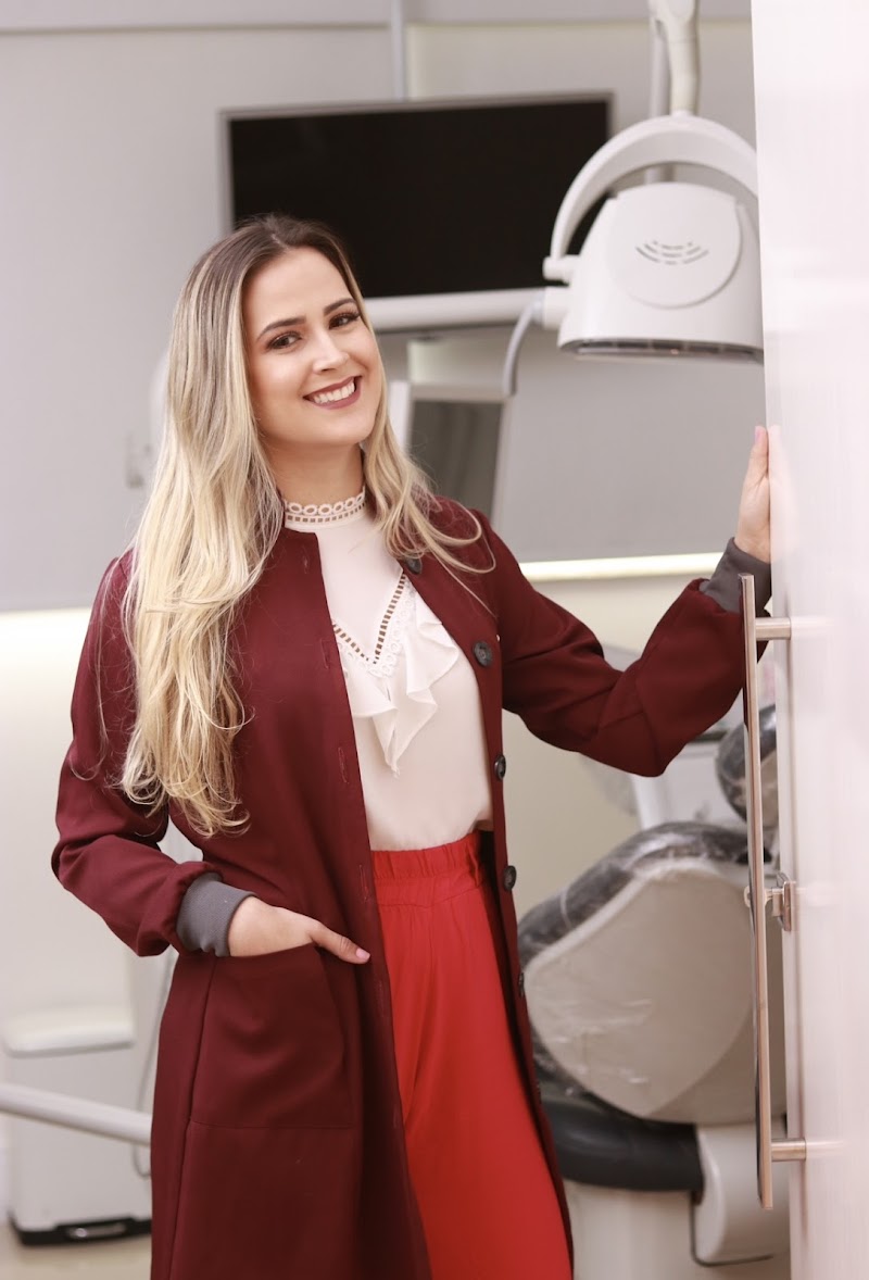 Dentista Dra. Roberta Godeiro - foto 2