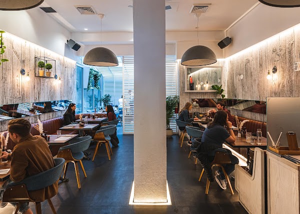 Hole In The Wall – Flatiron