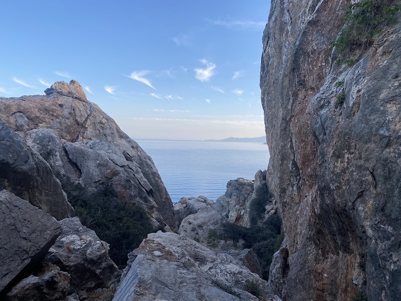 Climbing center Schinoussa