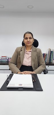 Dr Preeti Vijay best gynecologist in howrah woman doctor