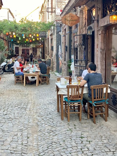 Bi Meyhane Ayvalık - Restoran