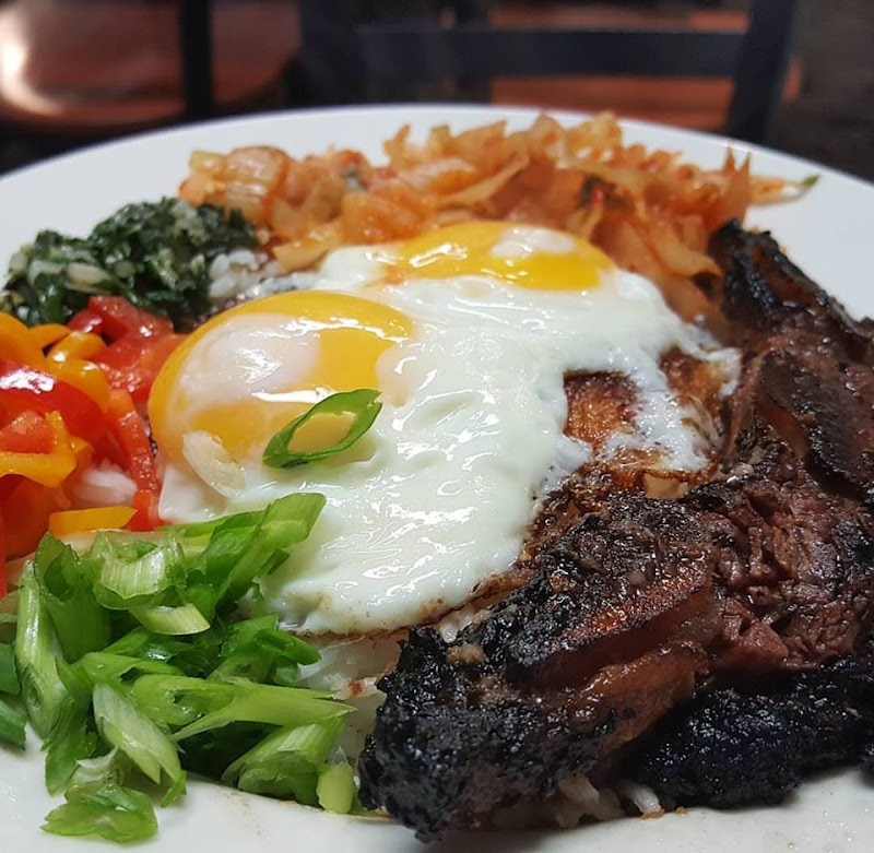 Gracie's On West Main photo 2