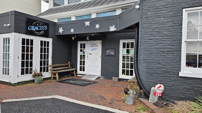 Gracie's On West Main photo 4