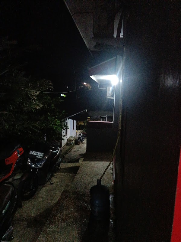 KONTRAKAN BANG EZEGUEL