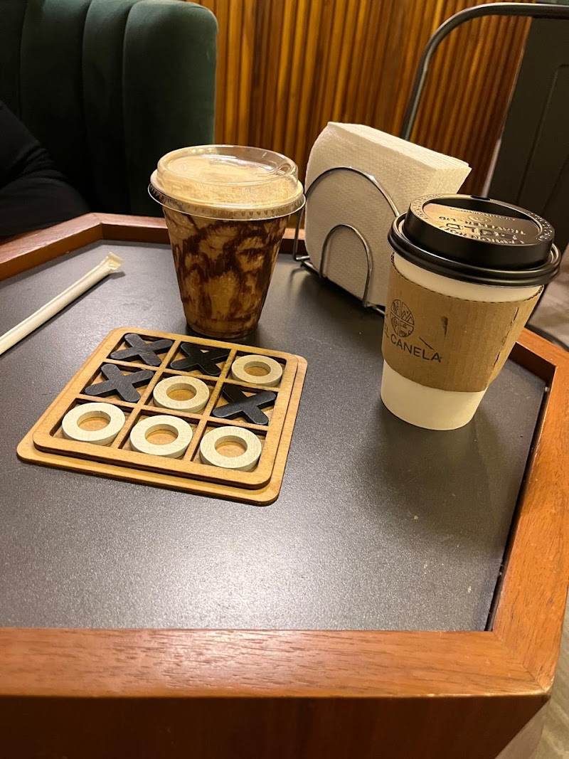 Piel Canela Cafeteria photo 2