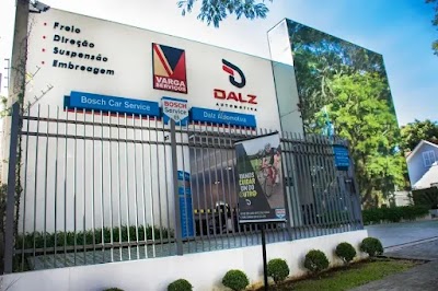 Foto de Dalz Automotive - Mechanical Workshop