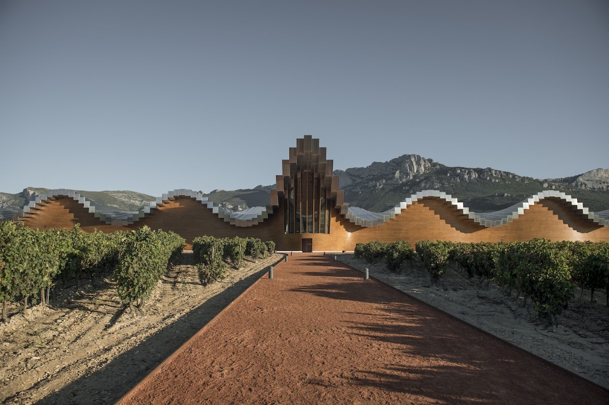 Bodegas Ysios (Ysios Winery)