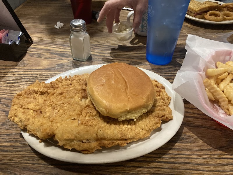 Railroad Cafe Lounge photo 4