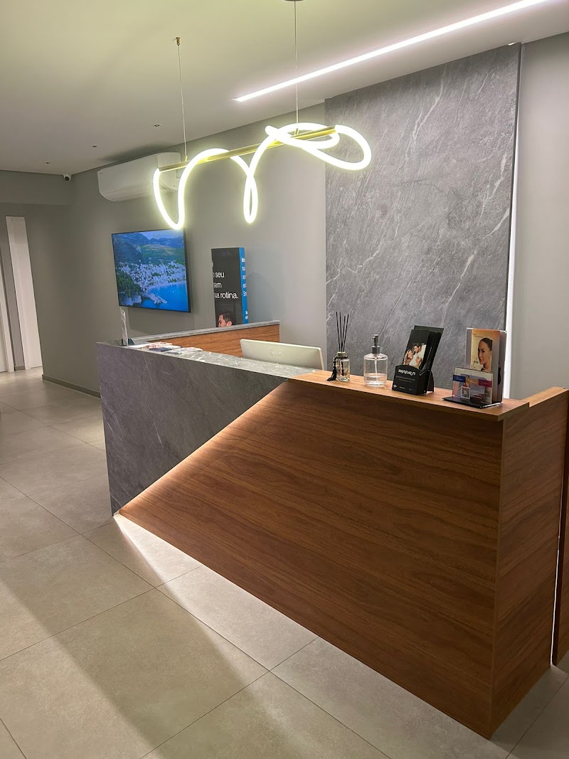 Odontologia e Estética Camila Guillen - foto 3