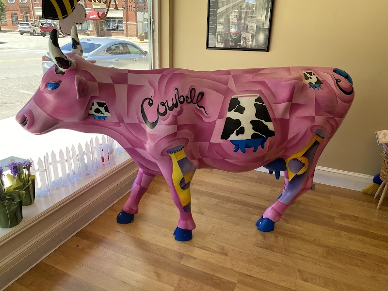 River Reader Bookstore photo 4