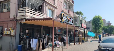 Çınaraltı Tatlı & Unlu Mamülleri - Kafe - Saricam