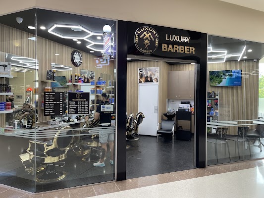 Luxury barbershop photo 2