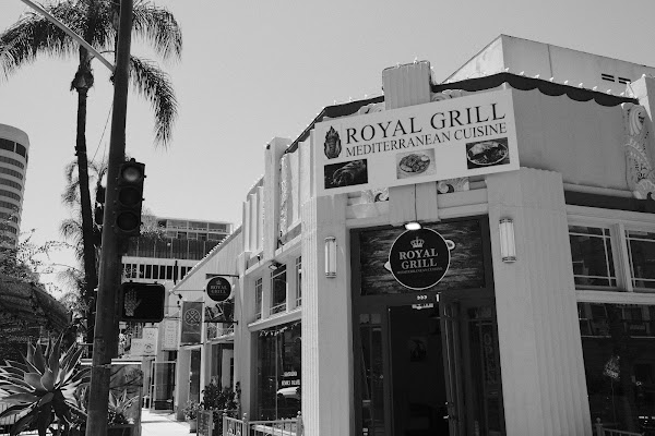 Royal grill
