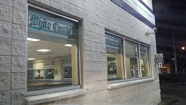 WHITE CASTLE #29 exterior