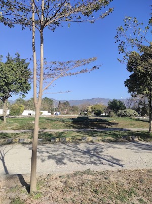 Centaurus Mall Garden