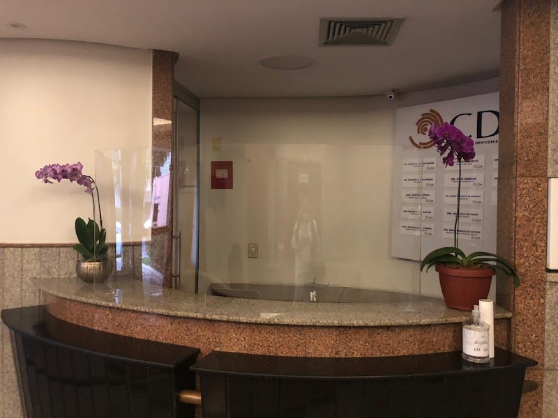 Dentista Odontologia Clínica Dr Carlos & Dra Marcella - Goiânia - foto 5