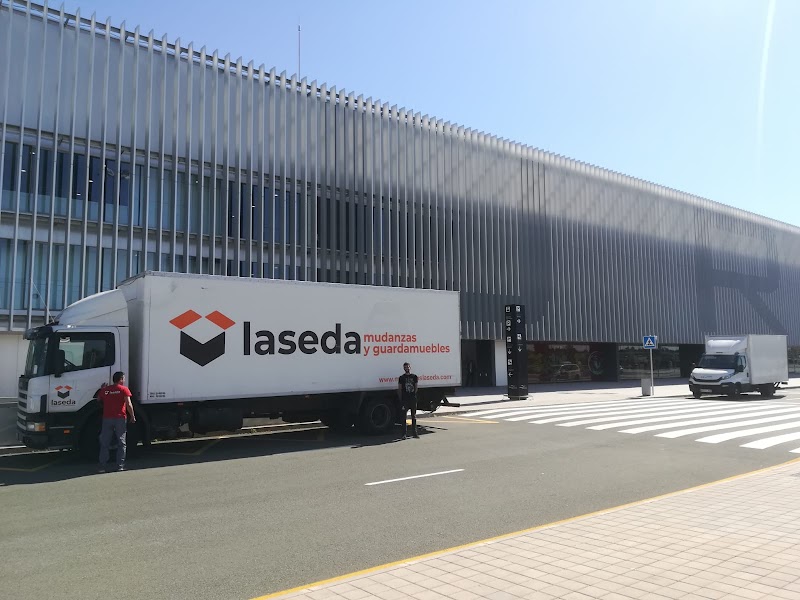 Mudanzas en Castellón y Guardamuebles La Seda en Polígono Industrial Los Cipreses, Carrer del Mar Negre, 25, 12006 Castelló de la Plana, Castelló, España - Imagen 3