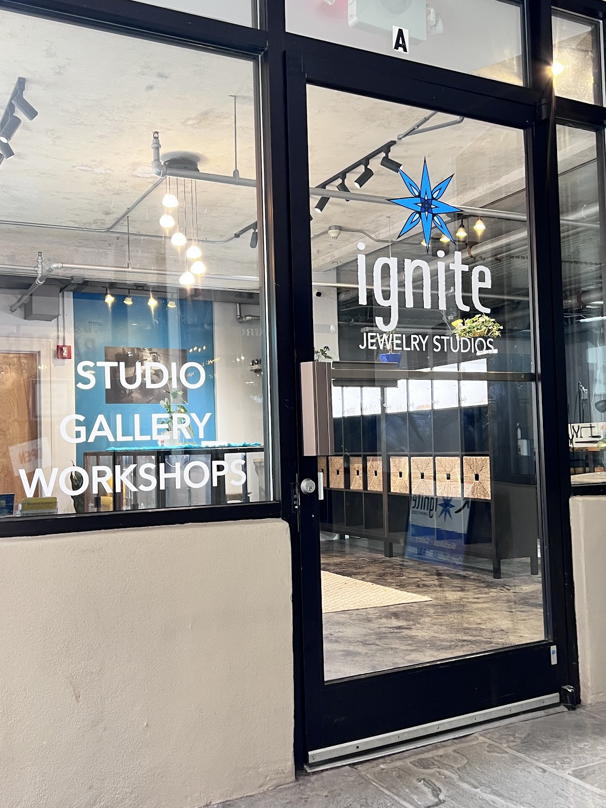 Larson Porcelain & Design Studios