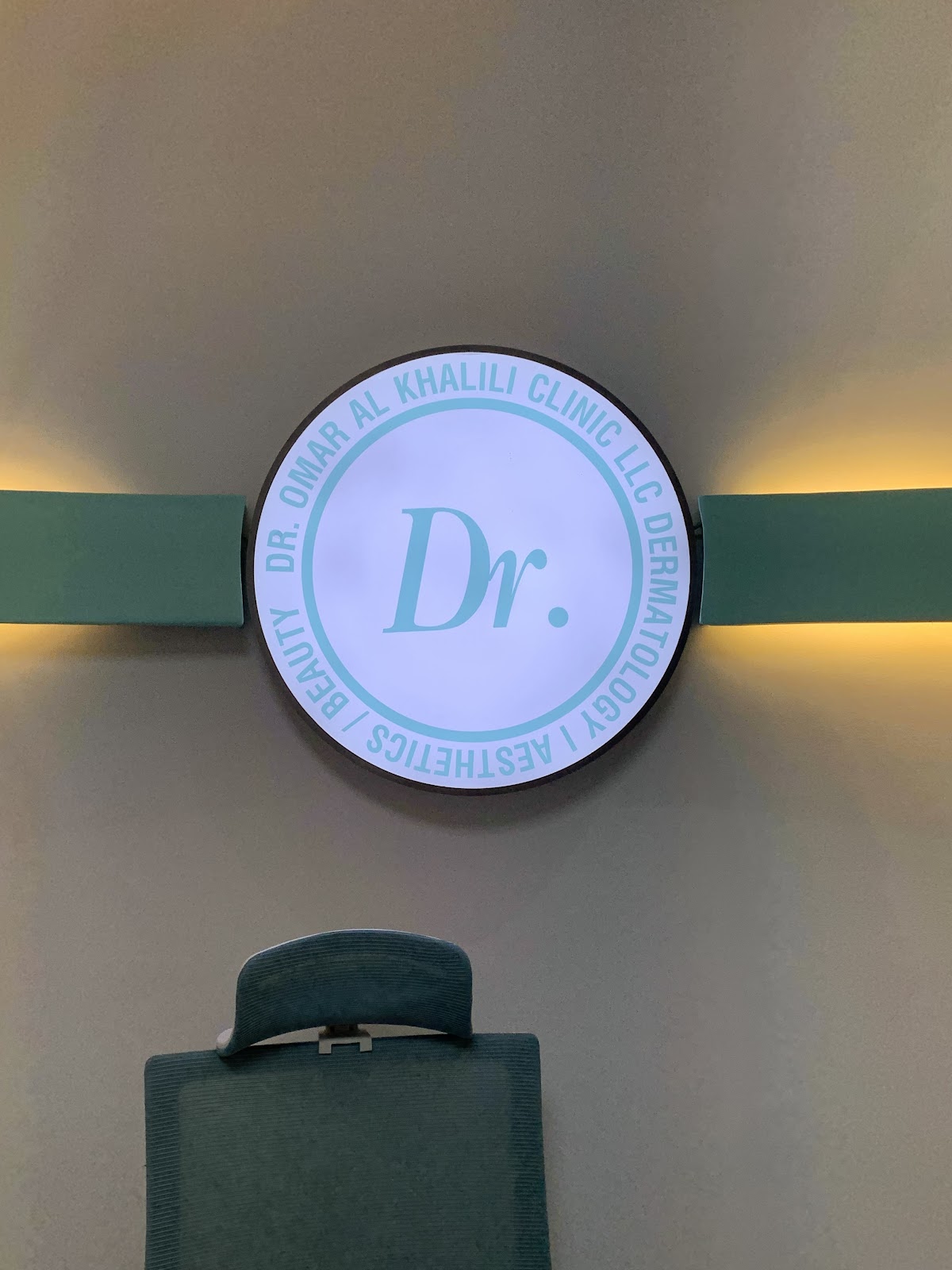 Dr Omar Al Khalili Clinic – Beauty, Aesthetics & Dermatology in Dubai 5