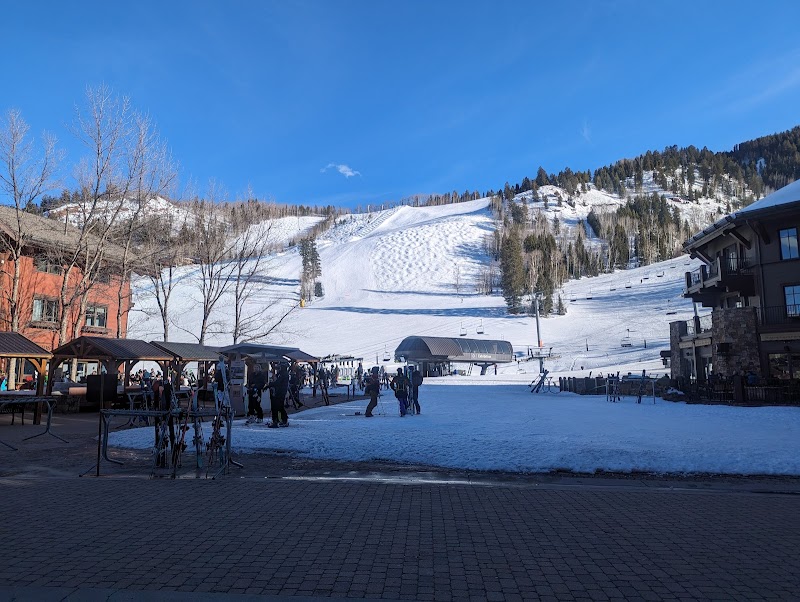 Highlands Alehouse photo 6