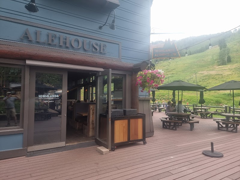 Highlands Alehouse photo 7