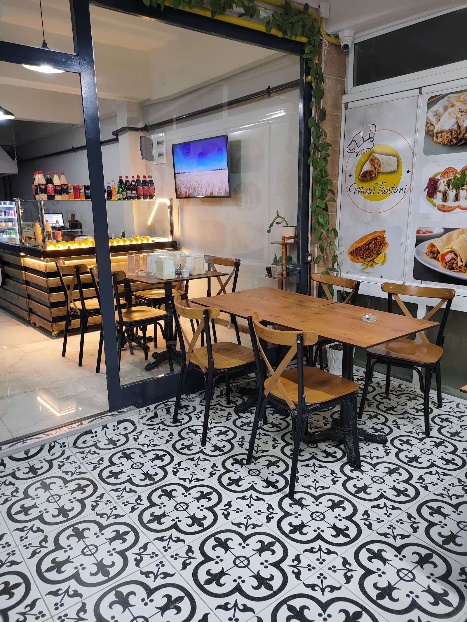 Miss Tantuni Serince Çiğköfte mekanı