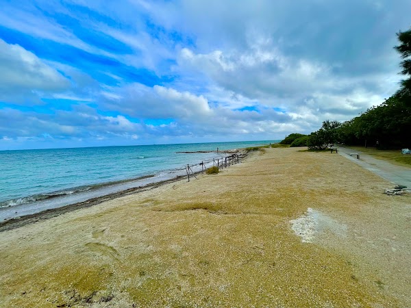 中城モール裏ビーチ