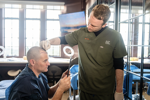 Elite Hair Clinic logo