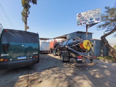Foto de Mecânica Auto Center Spike | Retifica de Motores a diesel em Curitiba/PR