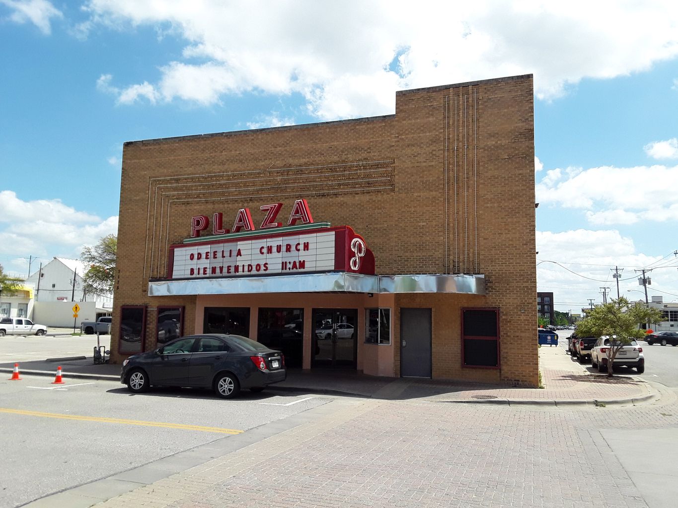 Main Event Plaza