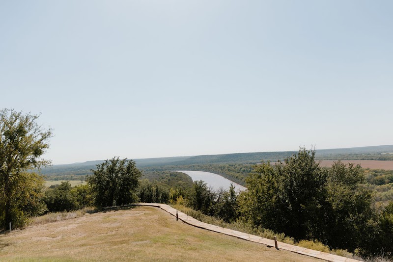 Wildcatter Ranch & Resort + Steakhouse - Photo 3