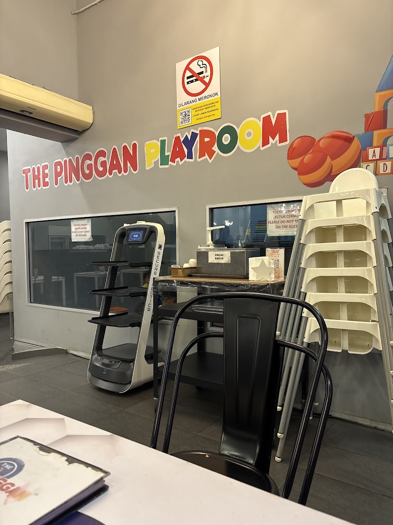 The Pinggan Cafe Johor Bahru (Muslim Owned With Musolla) photo 5