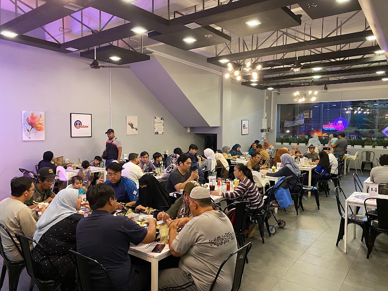 The Pinggan Cafe Johor Bahru (Muslim Owned With Musolla) photo 1