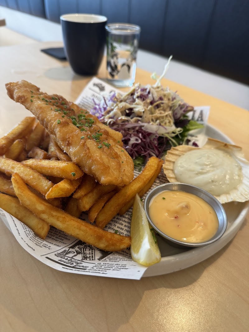 Tomodachi 2.0 Brunch Cafe & Izakaya Bar photo 9