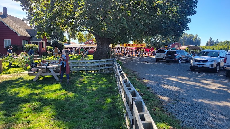 Detering Orchards - Photo 2